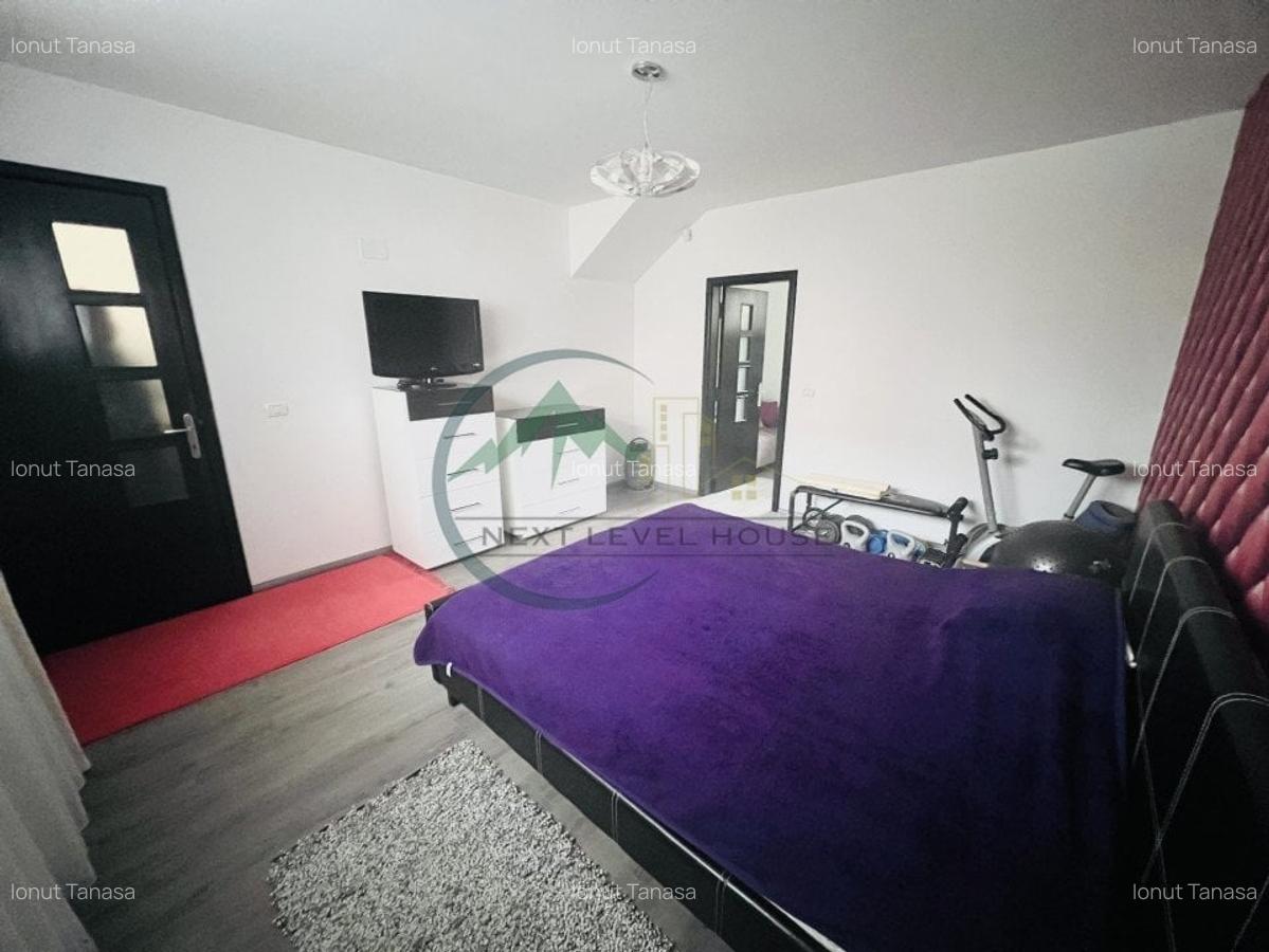 Casa cu 4 camere, zona Coresi Mall, 930mp teren - 9