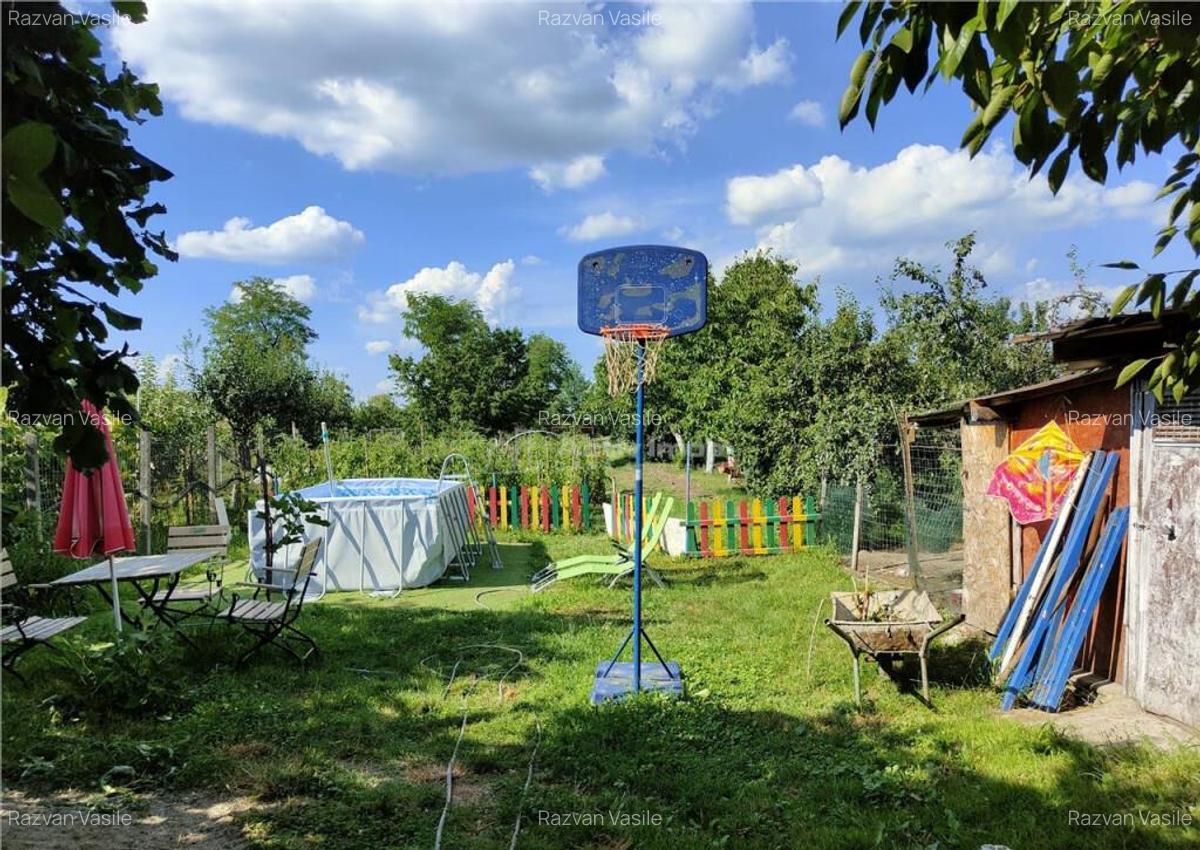 3 CAMERE, SITUATA INTR-O OAZA DE LINISTE APROAPE DE PLOIEST - 12