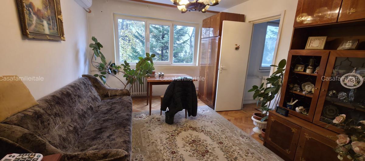 Etaj 1 Zona Dacia - liber + boxa - 2