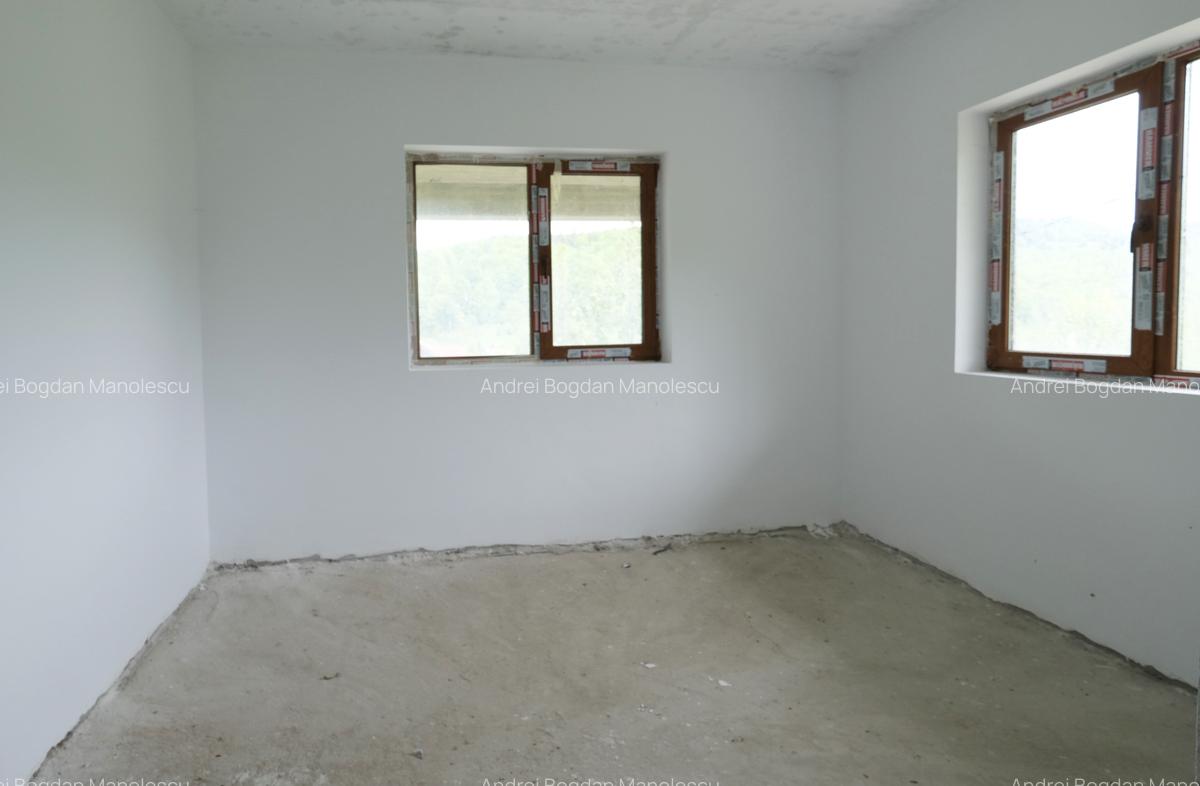 Vanzare vila mare si noua la munte in Cheia judetul Prahova langa padure - 14