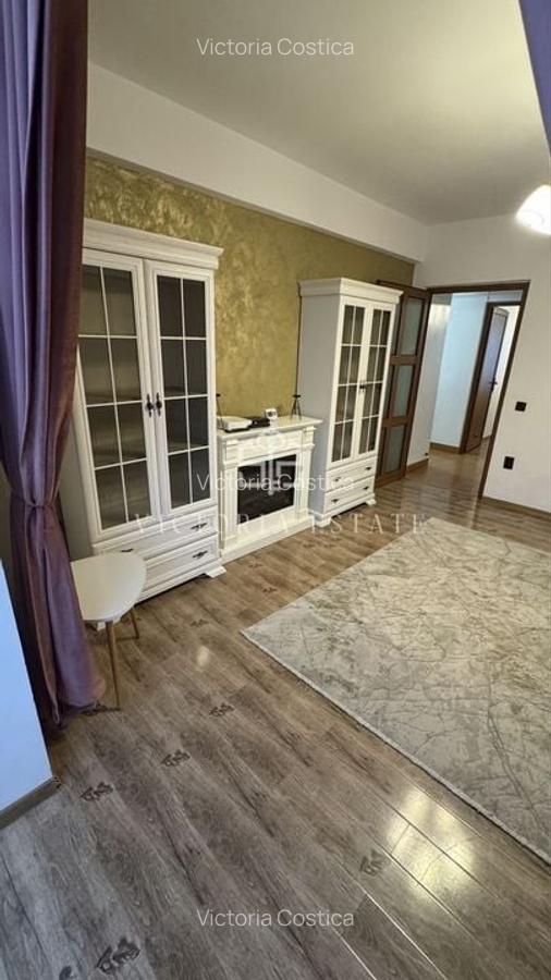 Inchiriez Apartament 3 camere , ULTRACENTRAL - 2