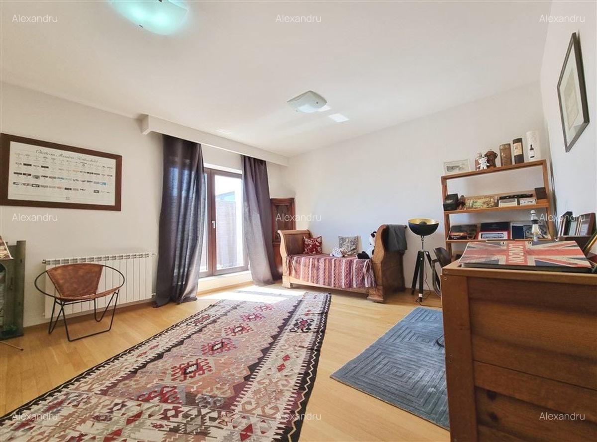 Penthouse cu 5 camere decomandat, mobilat în Kiseleff - 15