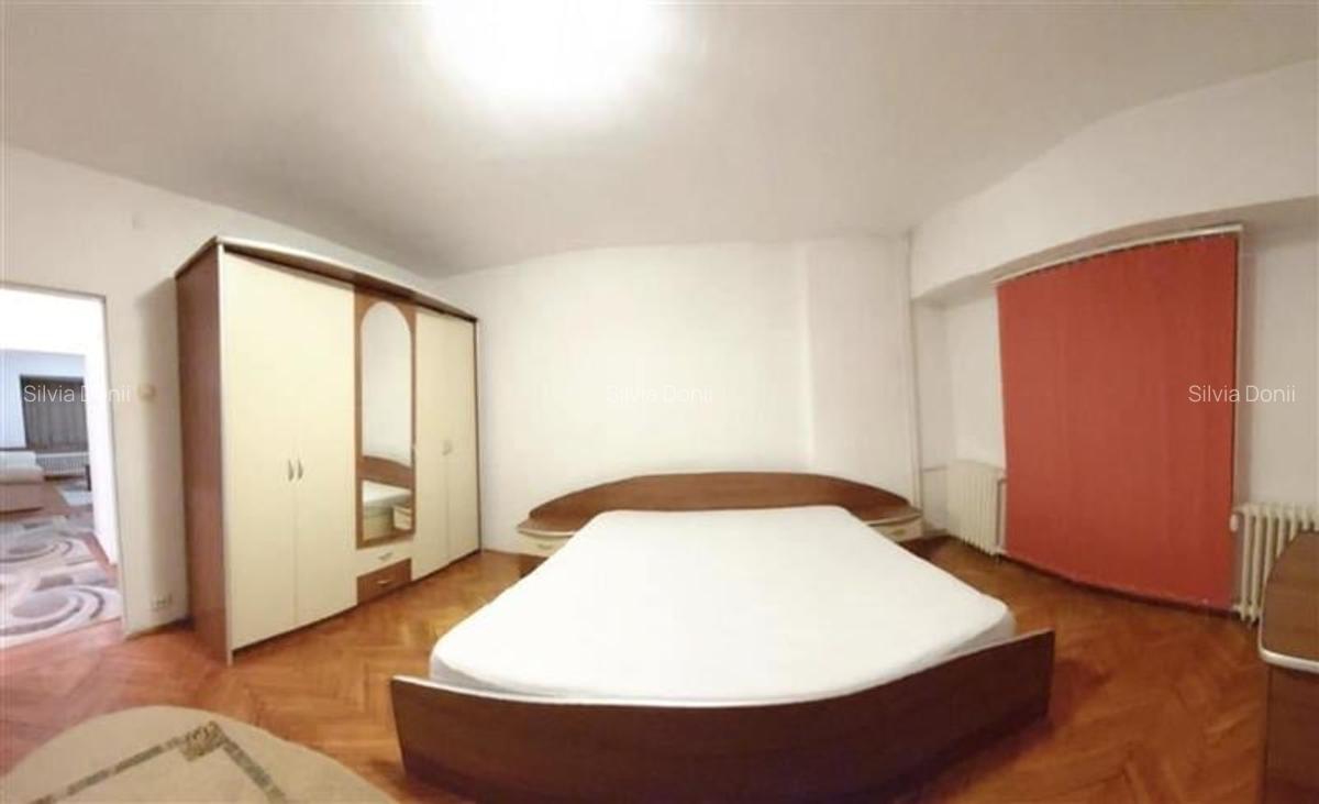 Apartament spatios cu 4 camere - renovat- decomandat - zona Unirii - 5