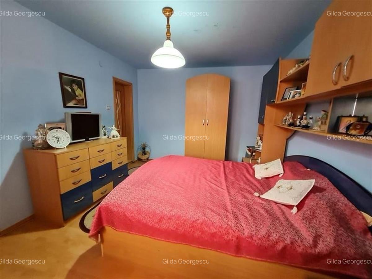 Pe incantare florala, casa cu 5 camere, curte individuala - Central, Brasov - 57