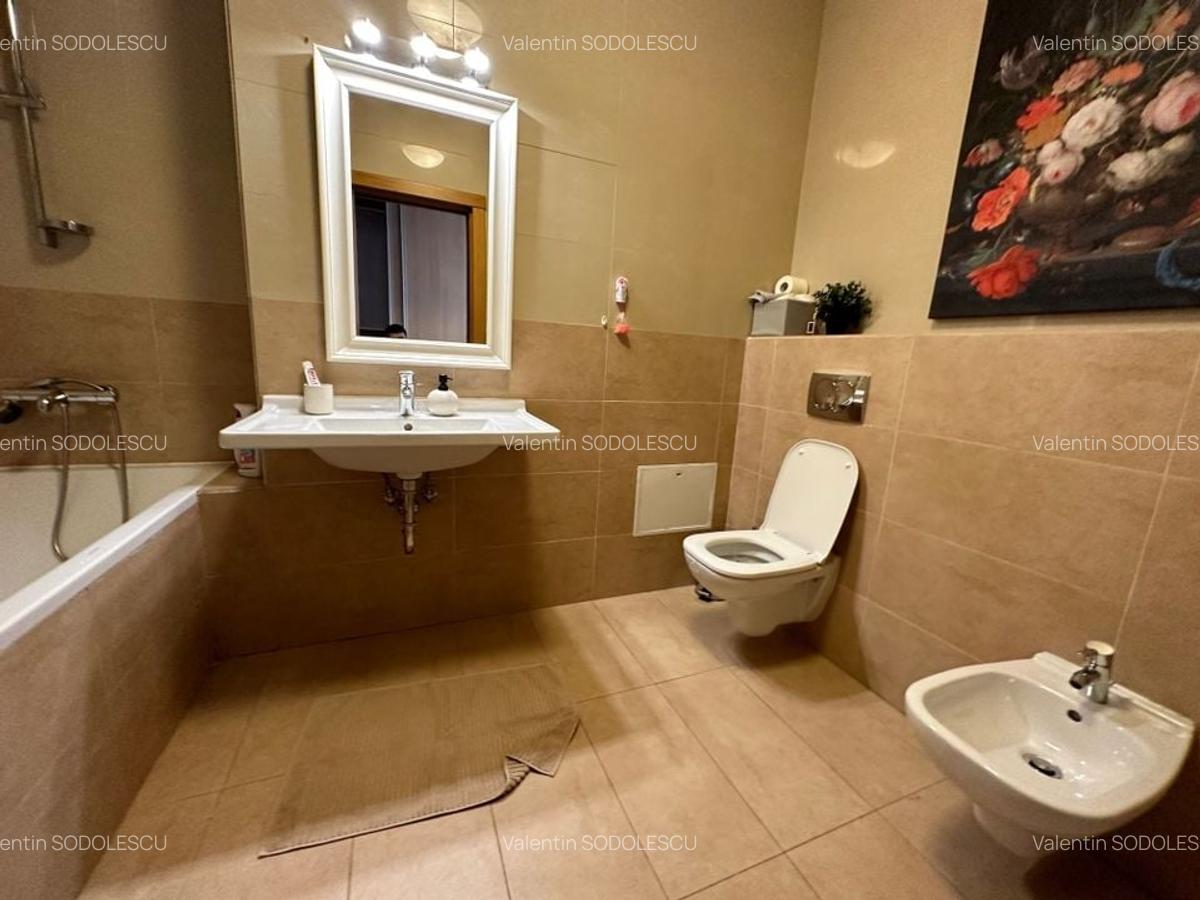 Apartament cu 3 camere decomandat, mobilat în Central - 15