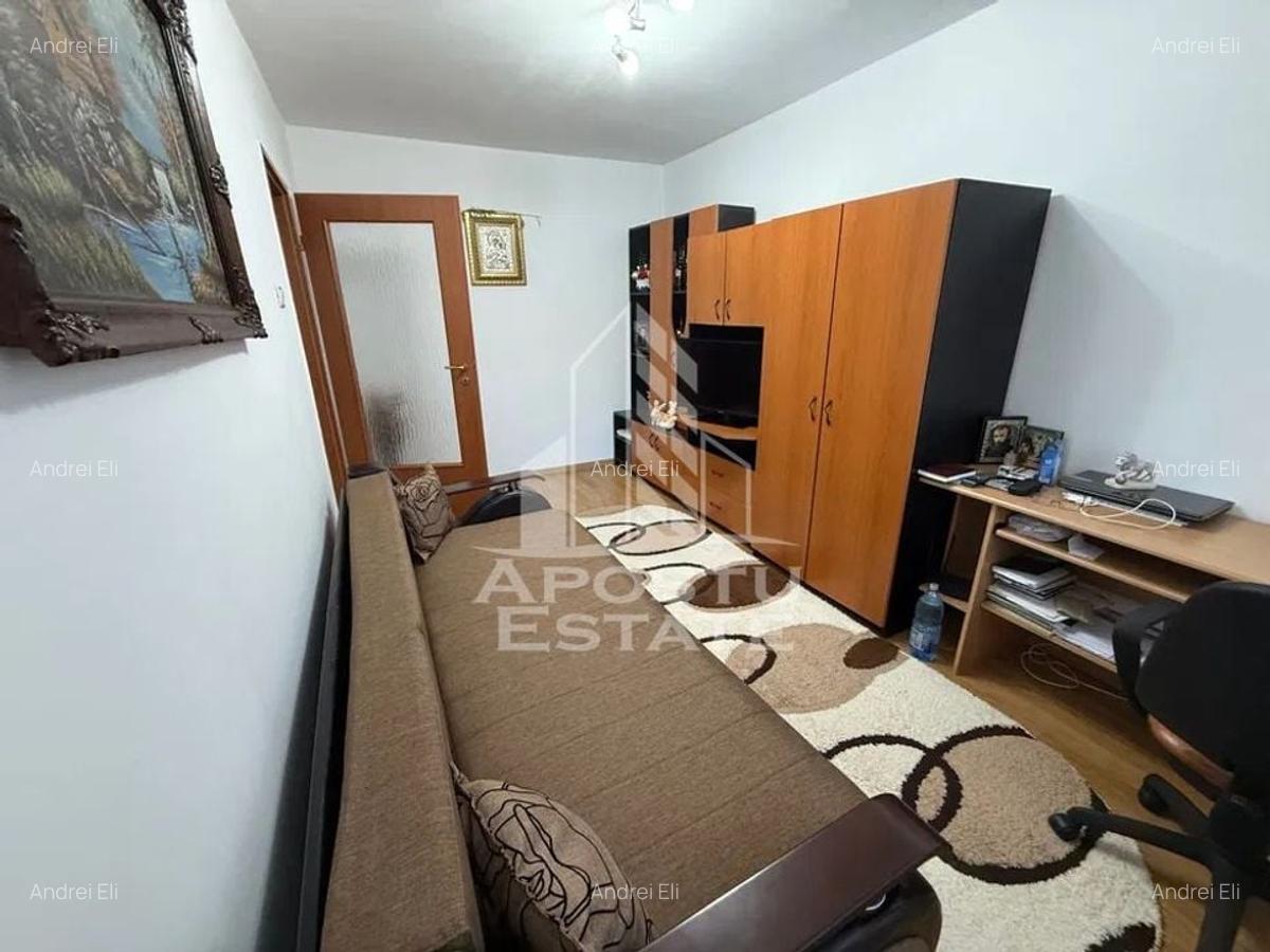 Apartament cu 2 camere semidecomandat, mobilat în Buziașului - 2