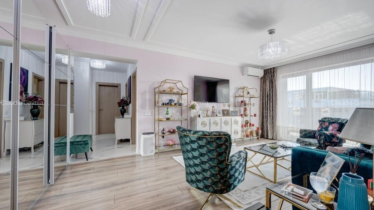 Apartament cu 3 camere semidecomandat în Alba Iulia - 2