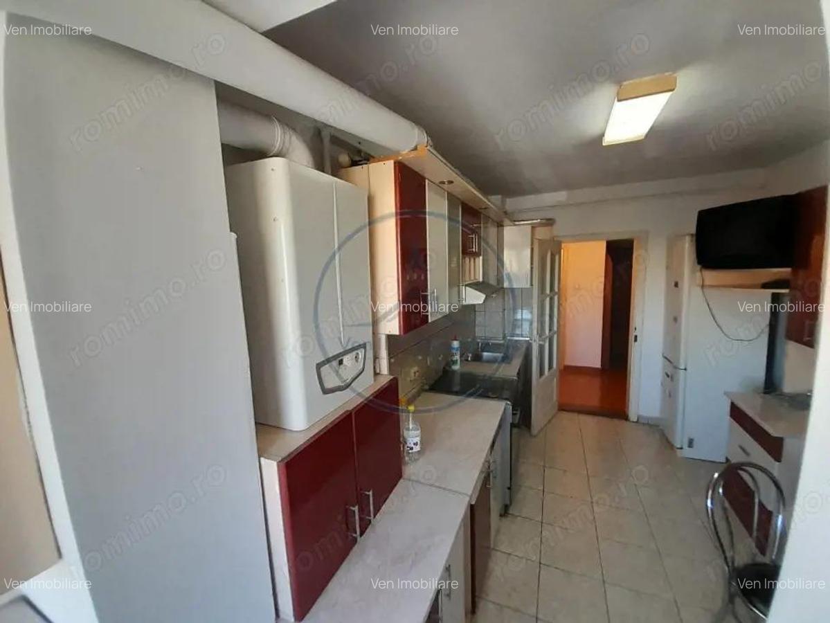 Apartament 4 camere,etajul 2,zona Petru Rares - 5