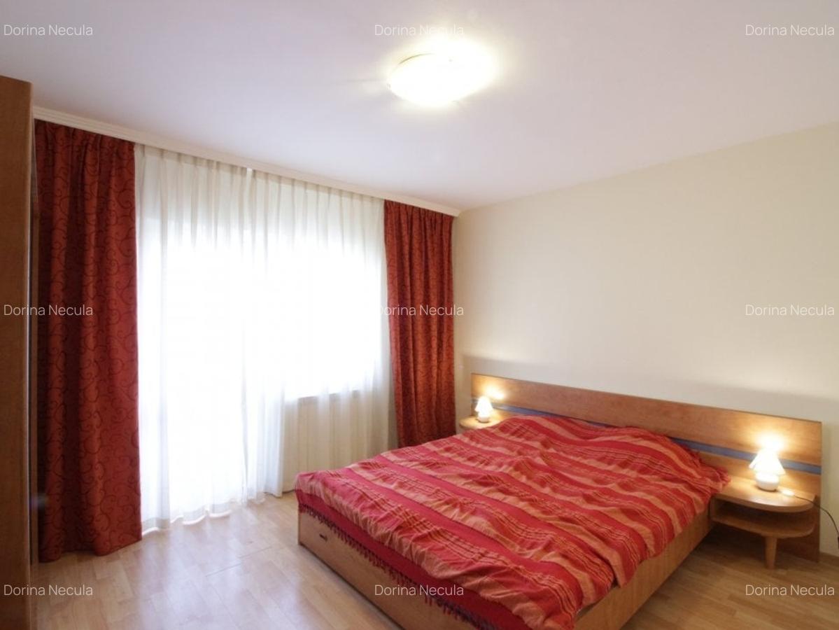 Mall Vitan - Foisorului, apartament 3 camere, 77 mp, decomandat, 2 bai, etaj 5/8 - 5