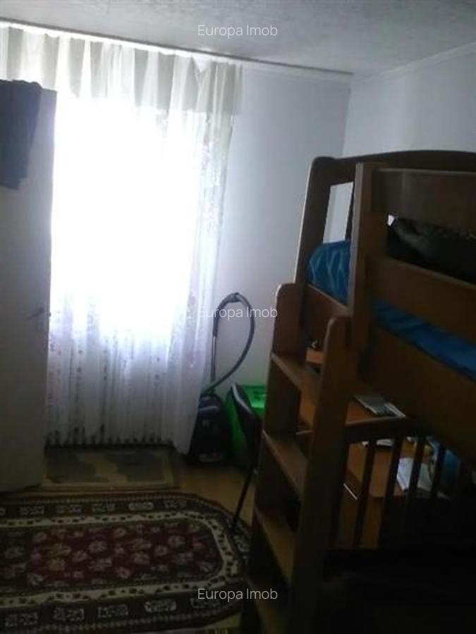 Apartament 2 camere de vanzare zona 23 August Tulcea - 2
