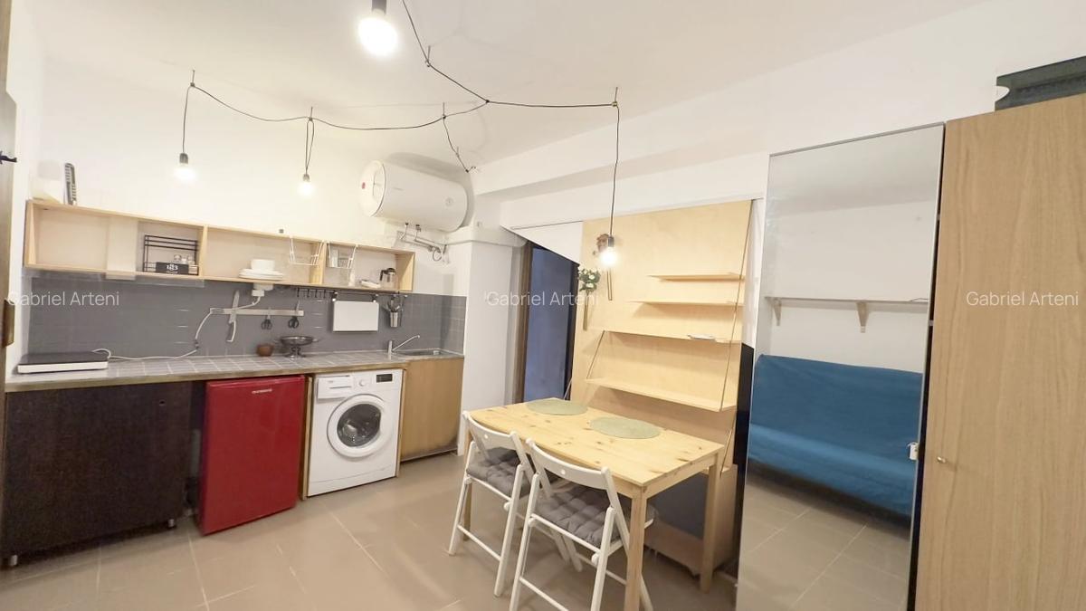 Garsoniera cocheta in Cotroceni - mica, vesela si gata de mutat! - 11