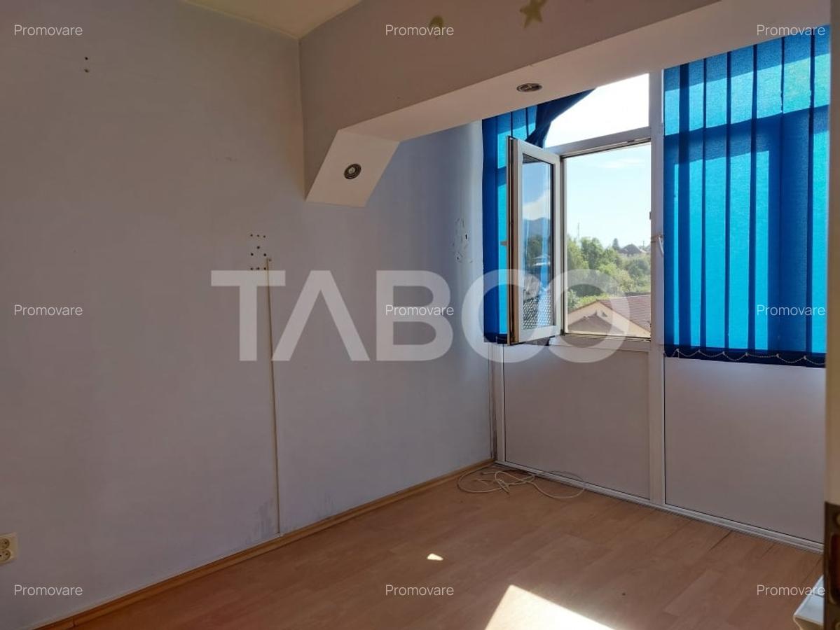 Apartament 50 mpu 2 camere etaj 3 pivnita Piata Noua Cisnadie - 17