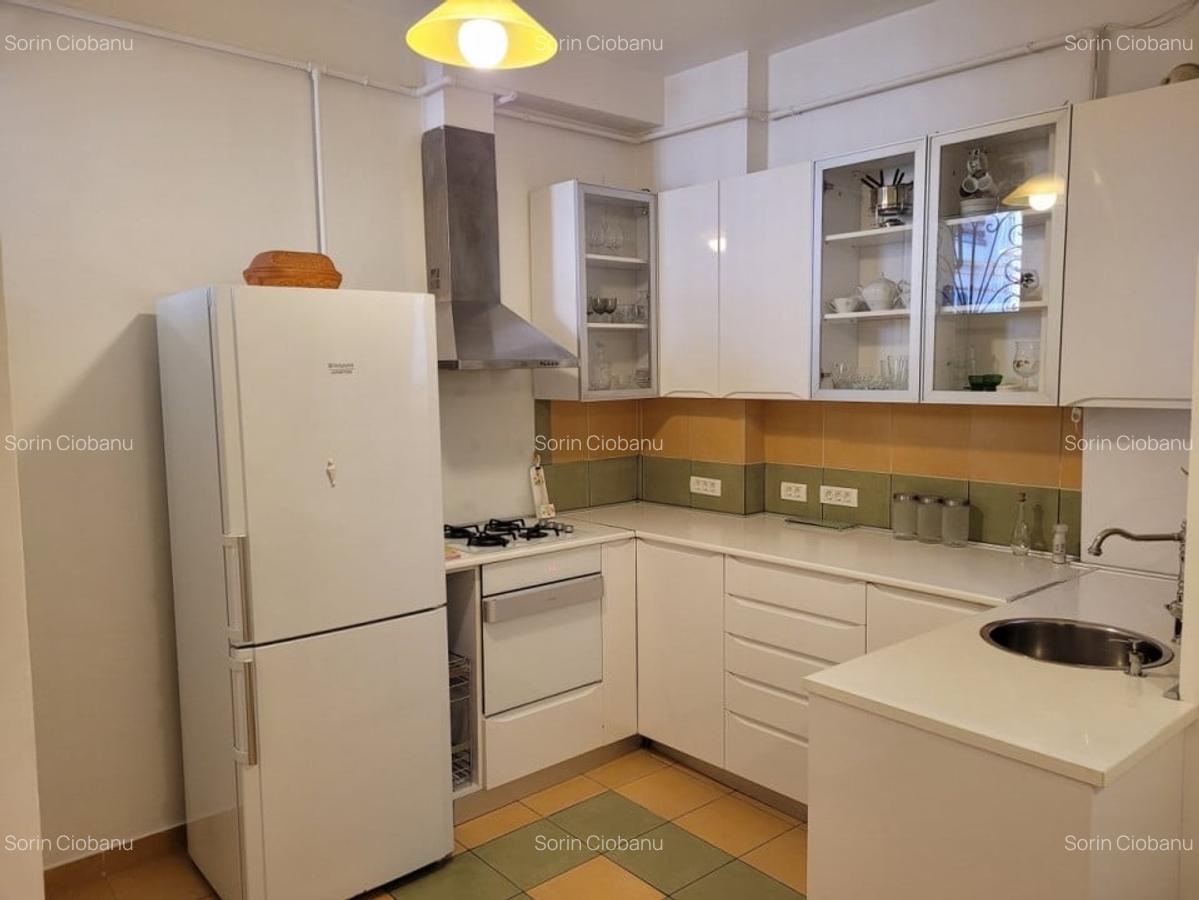 Apartament cu 4 camere decomandat, mobilat în Vitan Mall - 9