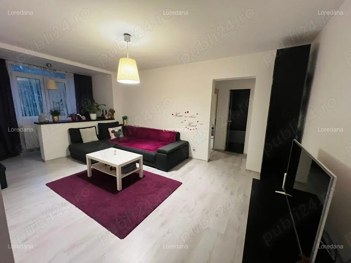 Inchiriez apartament 2 camere CENTRU - 2