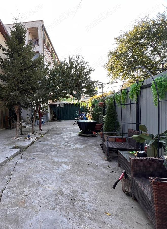 Casa de vanzare cu teren - 2