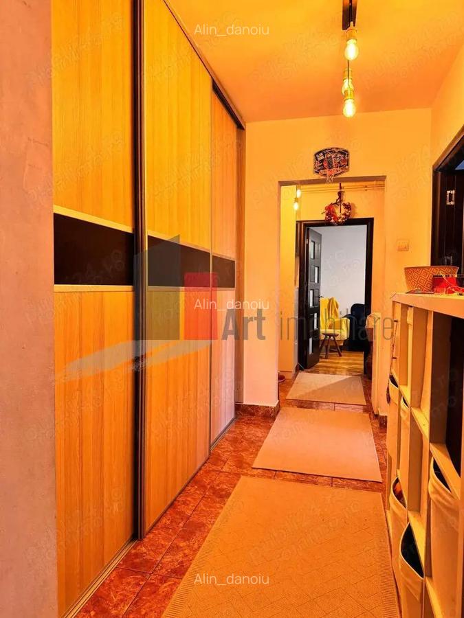 Apartament cu 3 camere de vanzare in zona Pajura. - 4