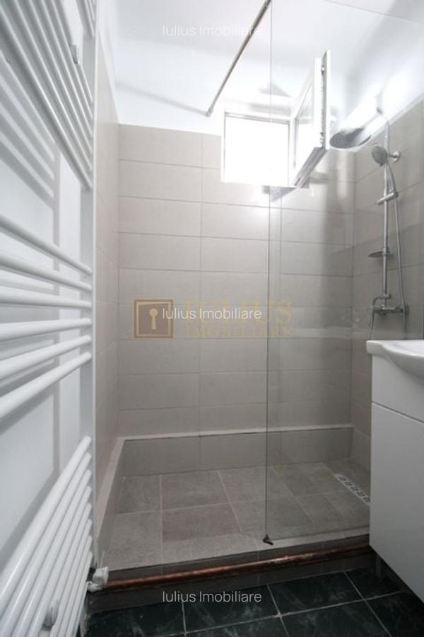 Piata 700; centrala proprie, la prima inchiriere dupa renovare. - 9