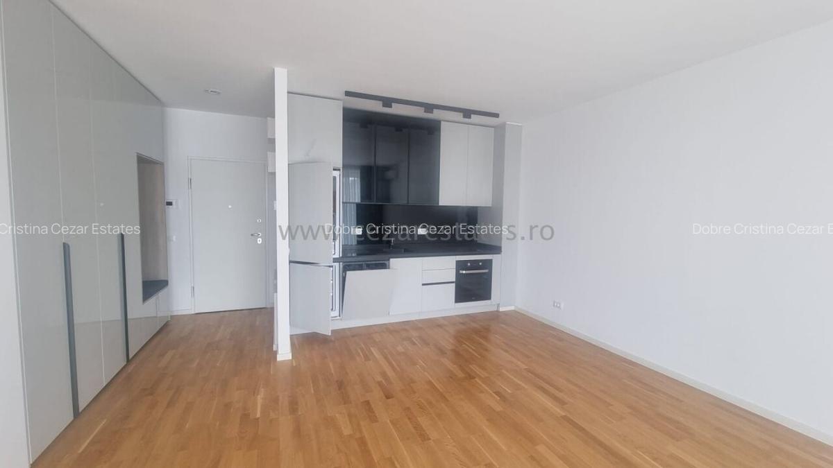 Apartament cu 4 camere decomandat în Băneasa - 4