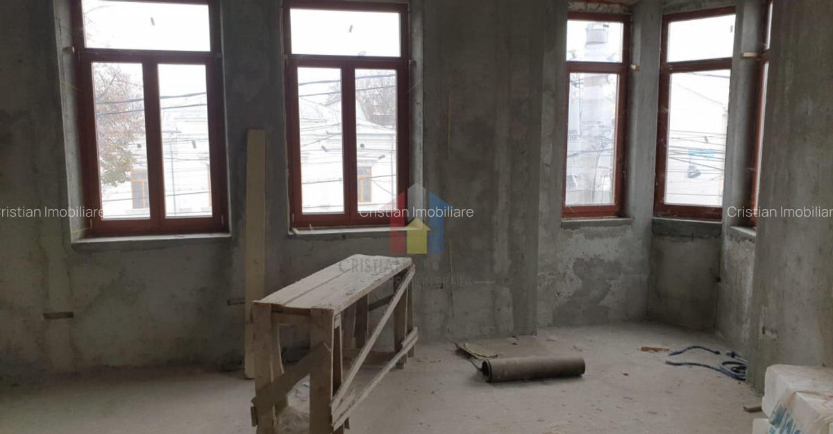 Conac Boieresc P 1 Ultracentral teren 466 mp pe colt deschid - 14