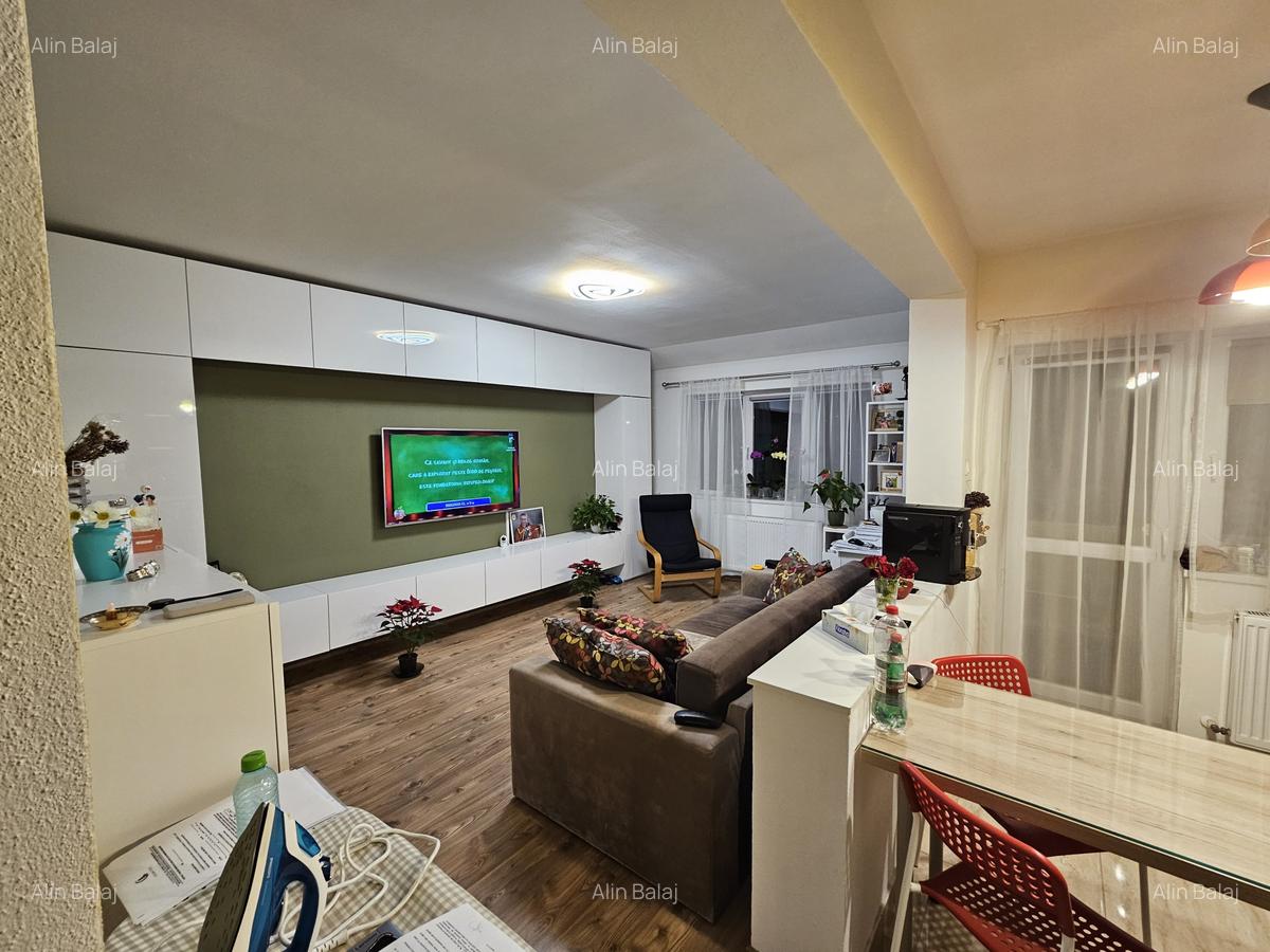 Apartament 3 camere, etajul 5, Mansardă, zona Lipovei, mobilat, comision 0% - 4