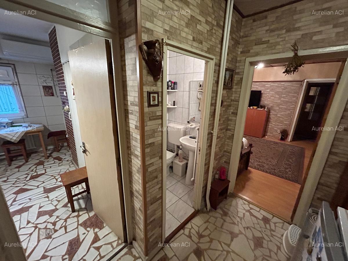 Aviatiei Nicolae Caramfil,2 balcoane, 2 Gr sanitare, 80 mp - 3