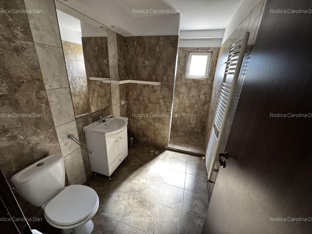 Apartament spațios cu 4 camere, la 10 minute de UMFST. - 6
