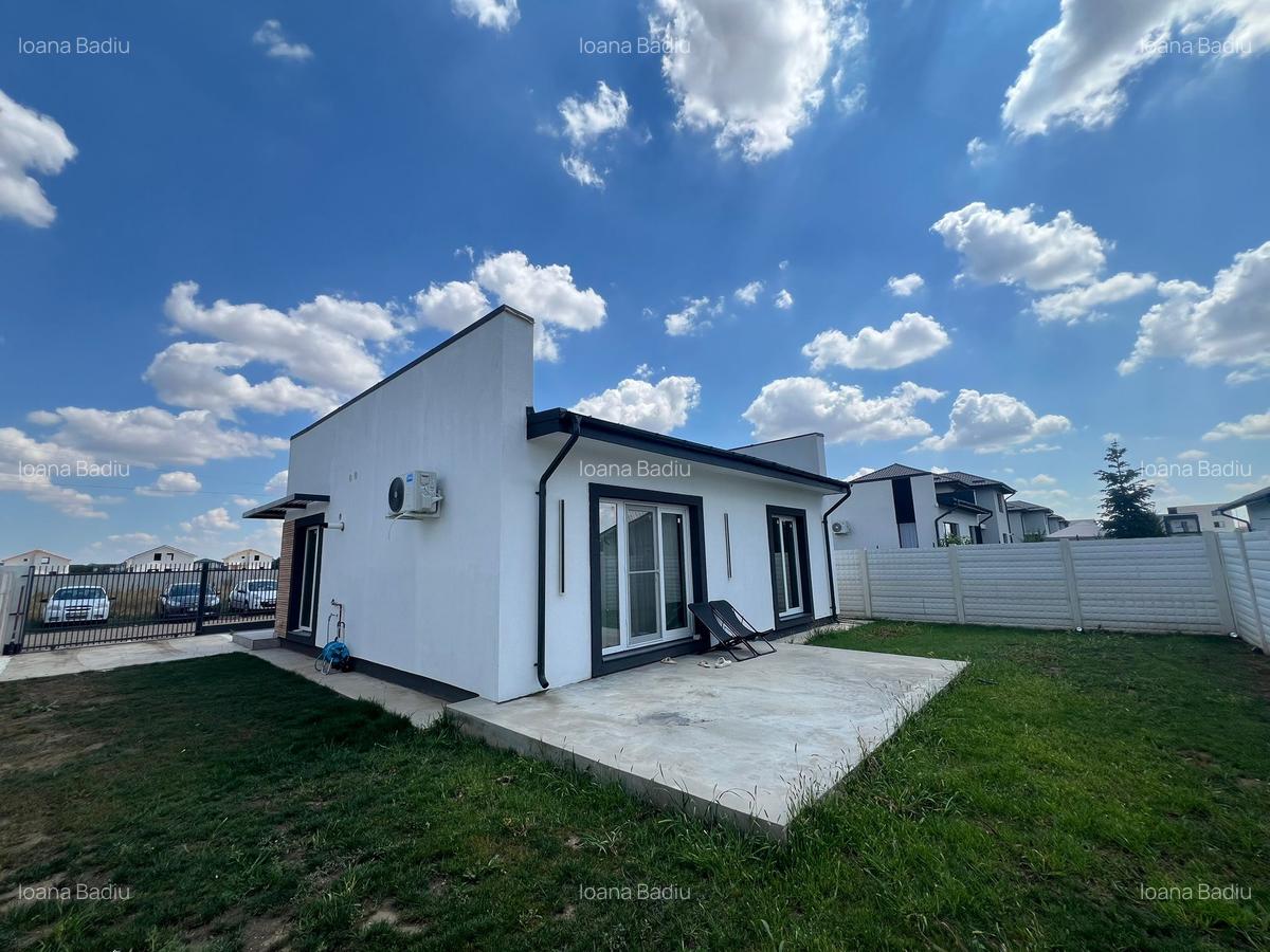 Casa individuala - 4 camere - 2 bai - 440mp teren - 2