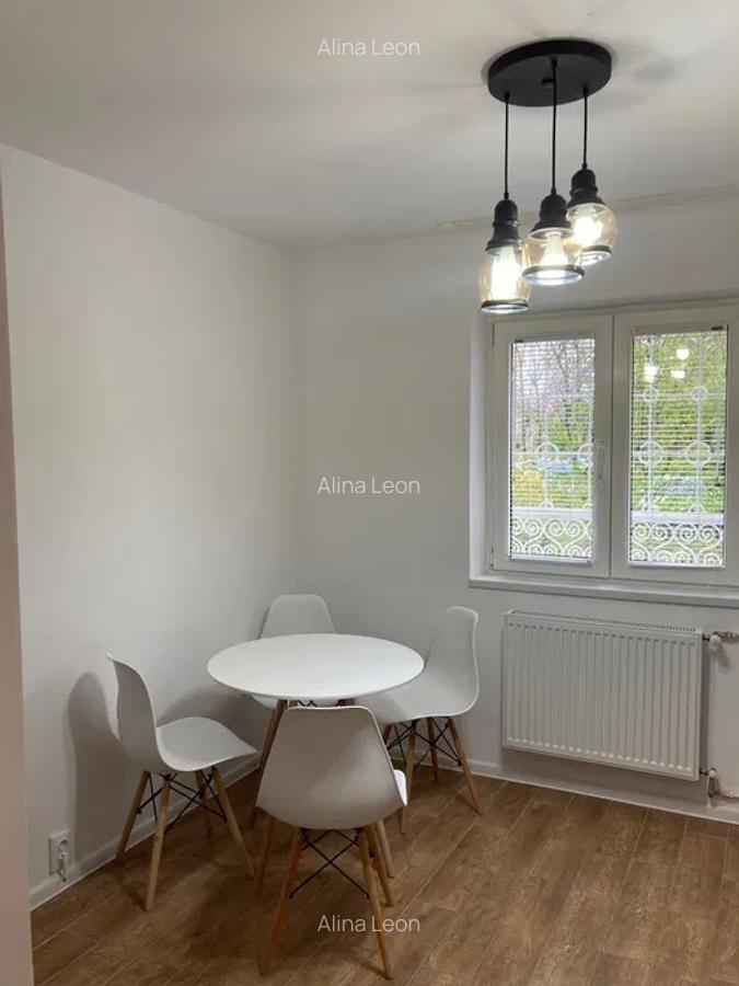 Apartament 3 camere, 68 mp, semidecomandat, ac, curte, metrou aproape, Titan - 6 Apartament 3 camere, 68 mp, semidecomandat, ac, curte, metrou aproape, Titan - 6