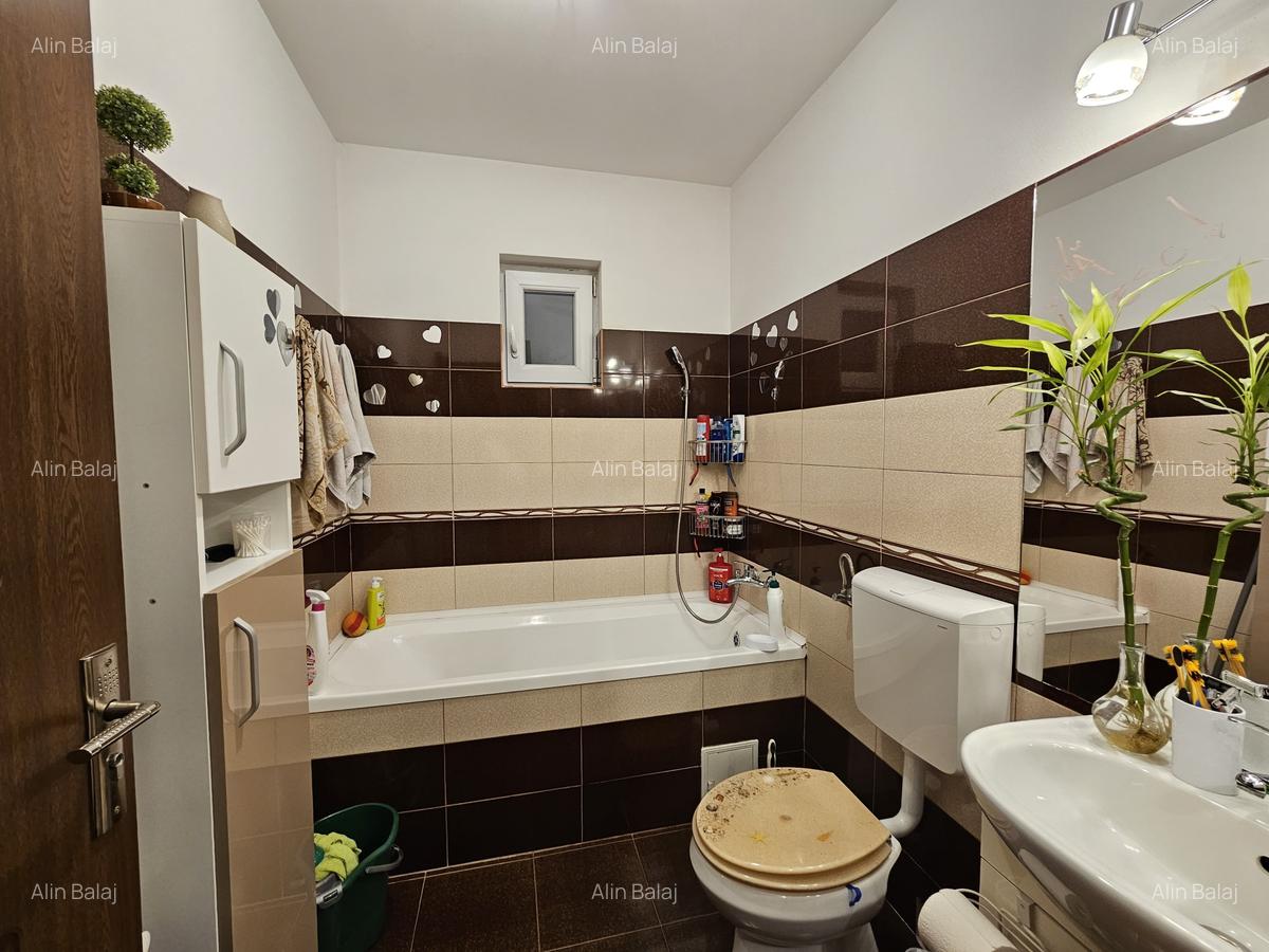 Apartament 3 camere, etajul 5, Mansardă, zona Lipovei, mobilat, comision 0% - 14