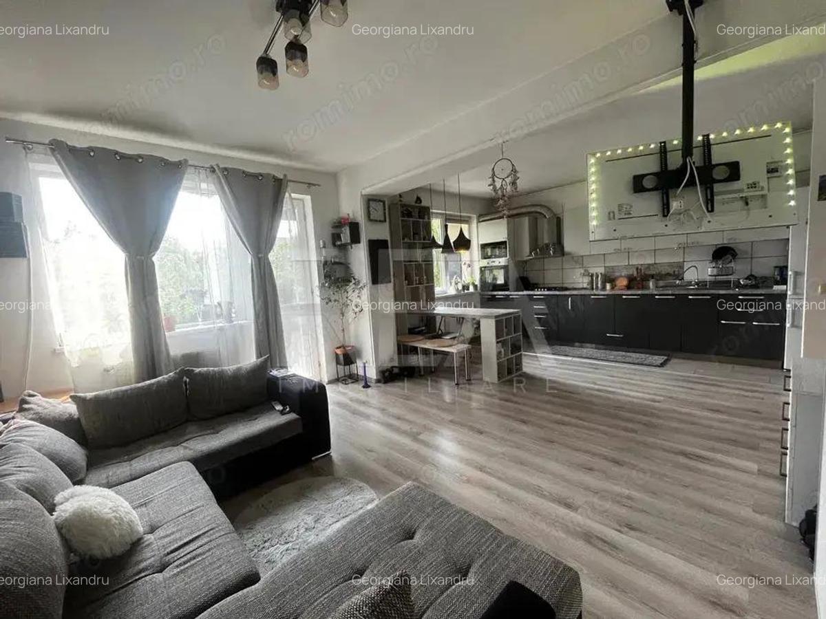 2 camere + Boxa Cartier Brancusi - 1