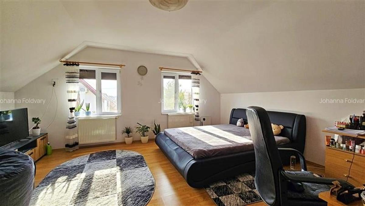 Casă cu 4 camere în Dumbrăvița - 18