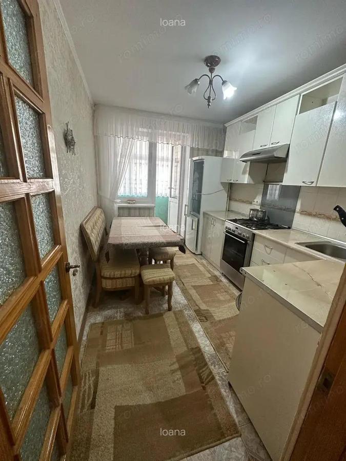 Apartament cu 3 camere in zona Dambovita - 2