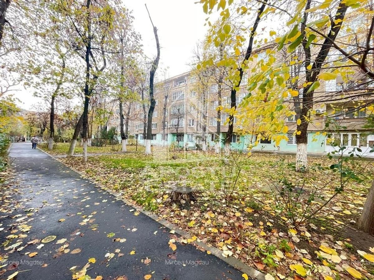 Apartament 3 camere - Zona Podgoria, Lic. Informatica - 1