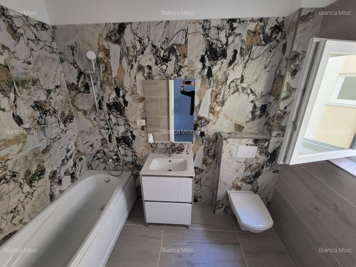 Apartament cu 2 camere decomandat în Girocului - 12