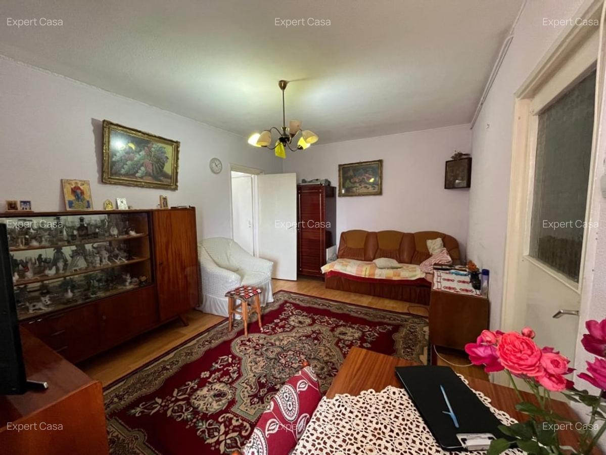 2 Camere | 1 MAI | Ion Mihalache | Bloc Anvelopat | 2 Minute metrou - 3