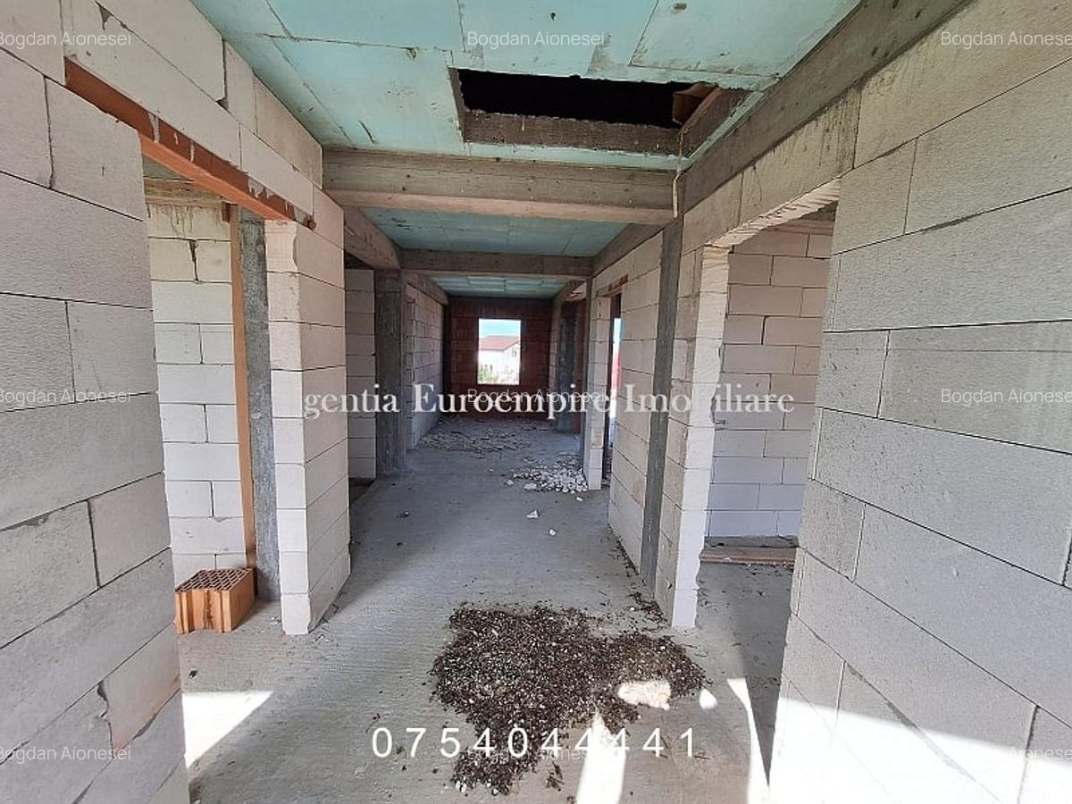 Casă cu 5 camere în Agigea - 3