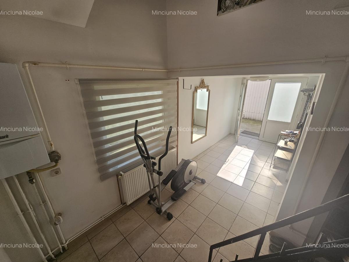 Casa curte Lizeanu D+P+1 curte individula 132 mp toate utilitatile - 9 Casa curte Lizeanu D+P+1 curte individula 132 mp toate utilitatile - 9