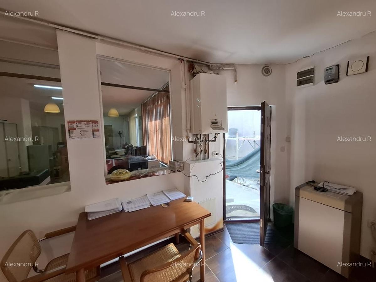 Spatiu de birouri intre metrou Iancului si Piata Muncii curte 100mp - 15