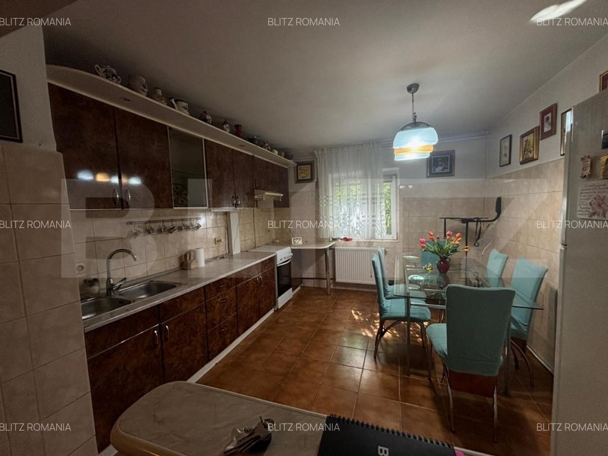 Apartament de vanzare, 3 camere decomandat, Su= 68,70mp, Et. P/4, zona Girocului - 2