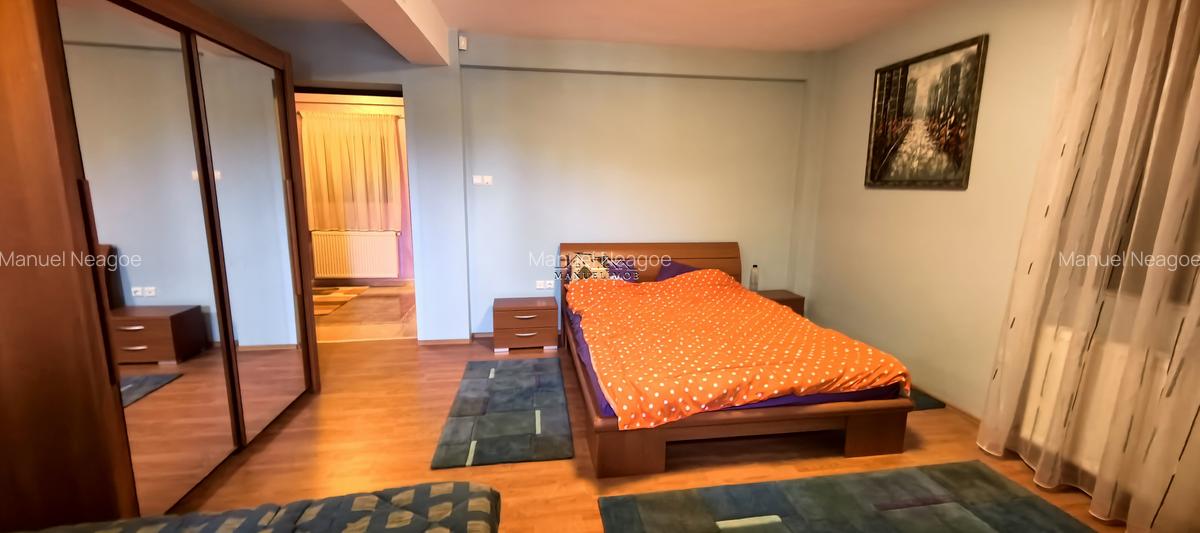 Casă cu 5 camere în Sud-Vest - 12