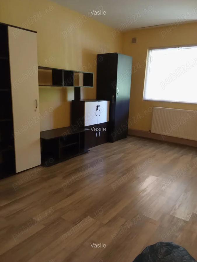 De vanzare apartament 3 camere decomandate - 5