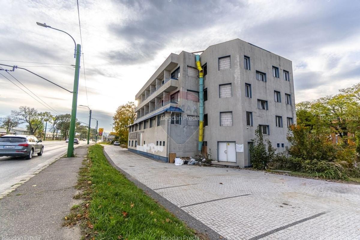 Oportunitate investitie-Cladire cu autorizatie hotel si teren BRASOV - 12