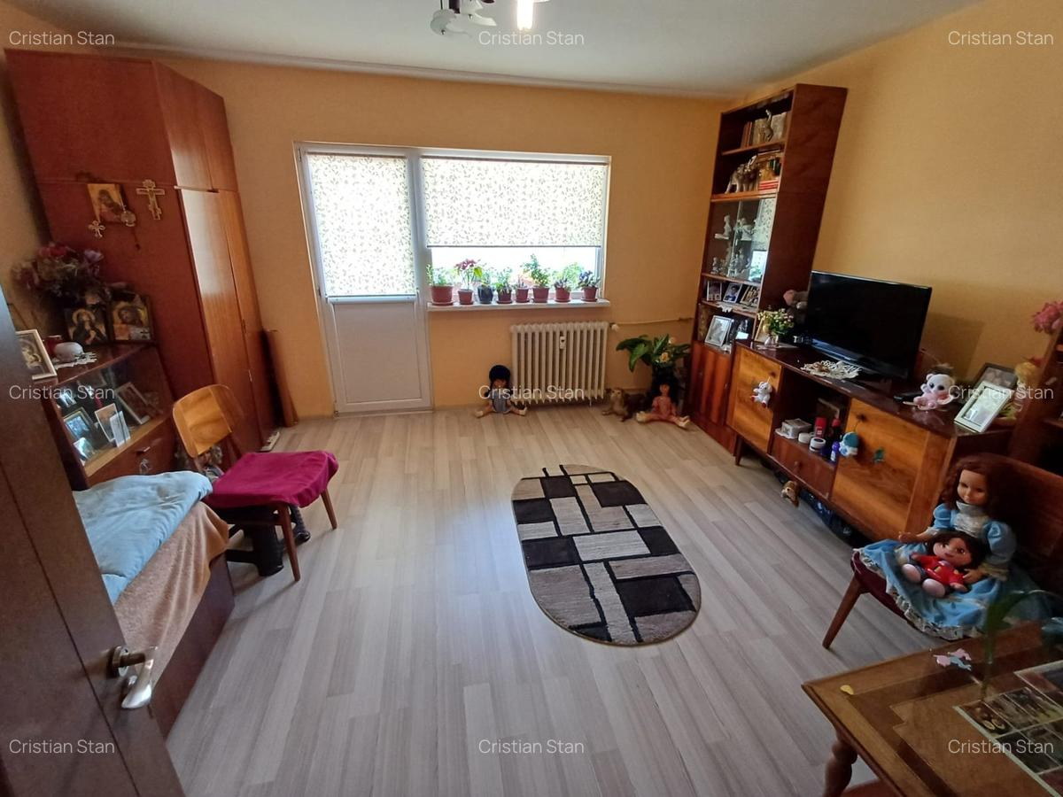Vanzare apartament 3 camere Militari - Pacii et 9/10 vedere libera panoramica - 1