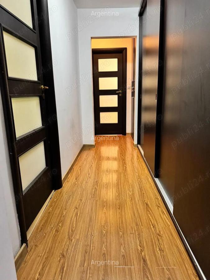 Apartament 3 camere, semidecomandat, parter, Micro 16, Gala?i - 12