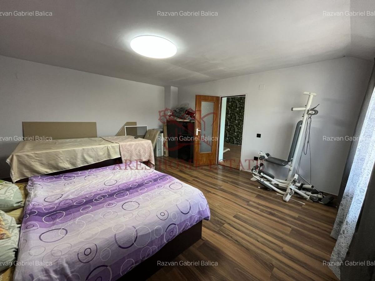 Casă individuală P+1+pod, pe piloni cu panouri solare - 3