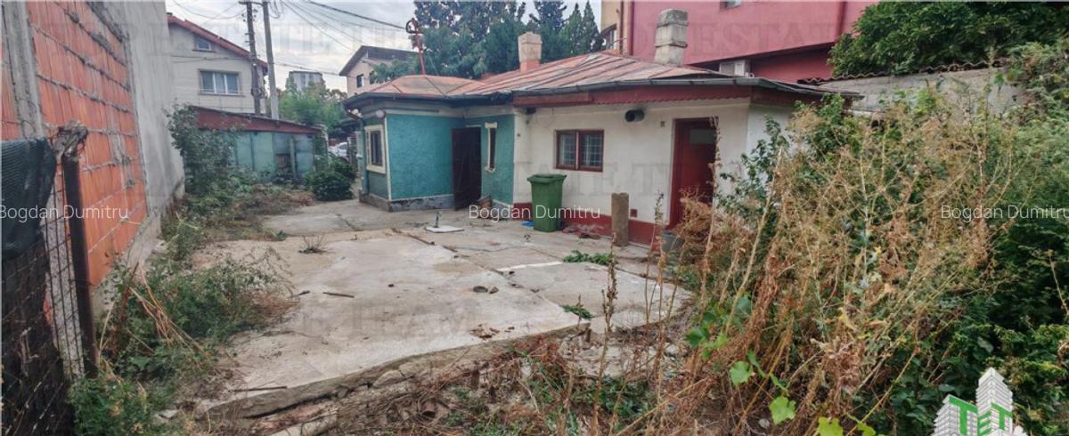 Casa cu 3 camere, garaj si 325mp teren, demolabila, cu toate - 1