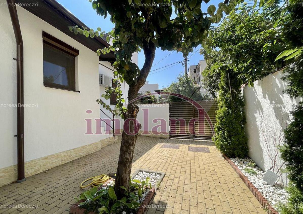 Vanzare casa 2 camere, curte proprie | locuin?a sau inve... - 1