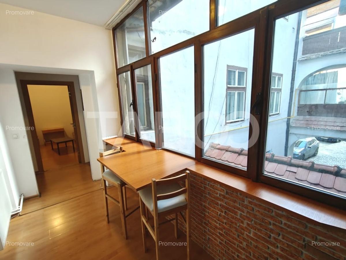 Apartament 3 camere cu geamuri spre strada Nicolae Balcescu Comision 0 - 6