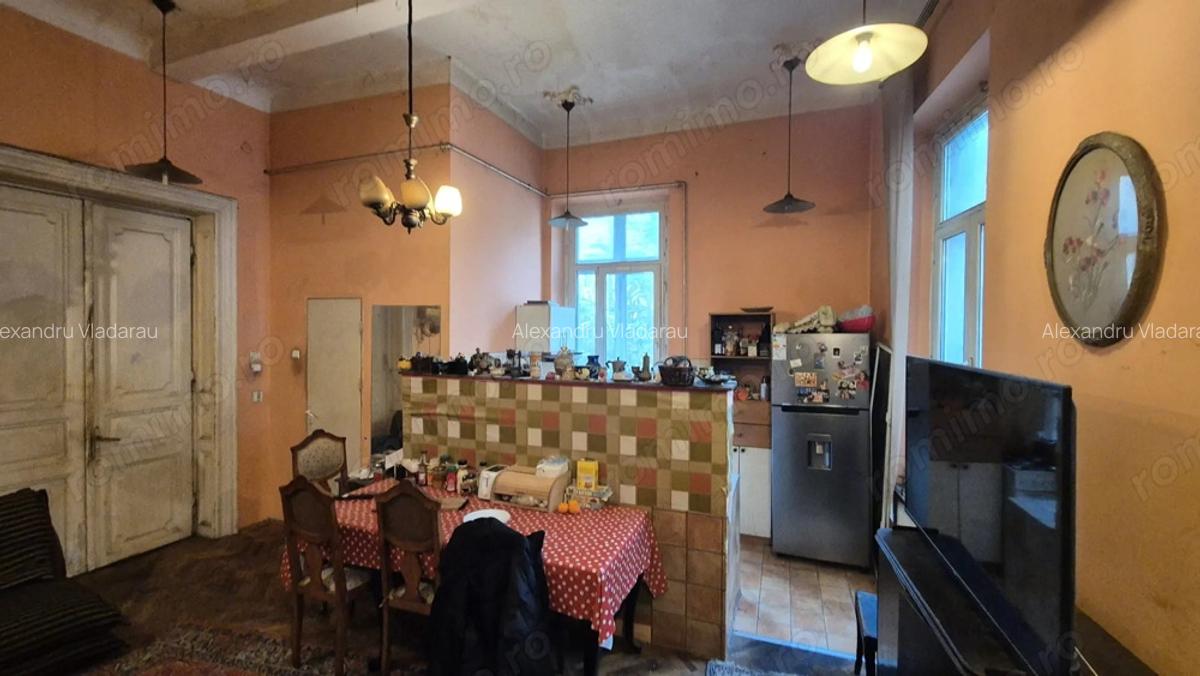 Proprietate cu 4 camere P+1 Etaj 140 mp - Universitate - Mosilor - 2