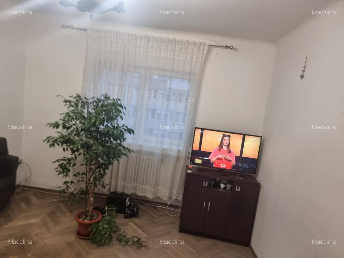 Apartament 4 camere, 91mp, Gara de Nord, 1 minut de metrou,ideal pentru renovare - 3
